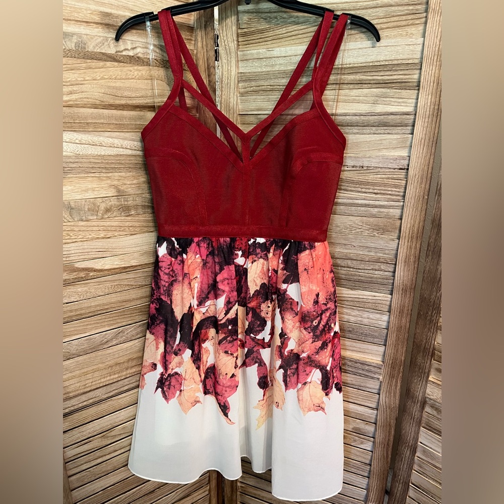 WOW Couture Red Sleeveless V-Neck Mini Sundress